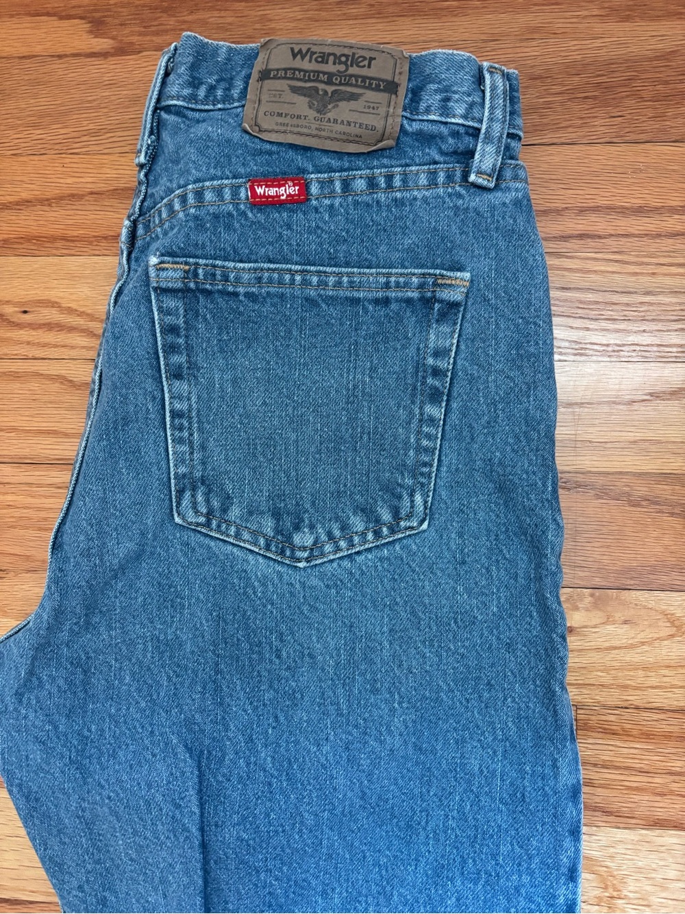 Wrangler Men's Denim Jeans in Medium Blue